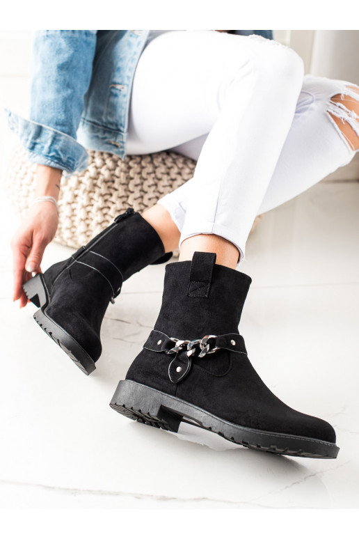  naiste saapad  Mustad