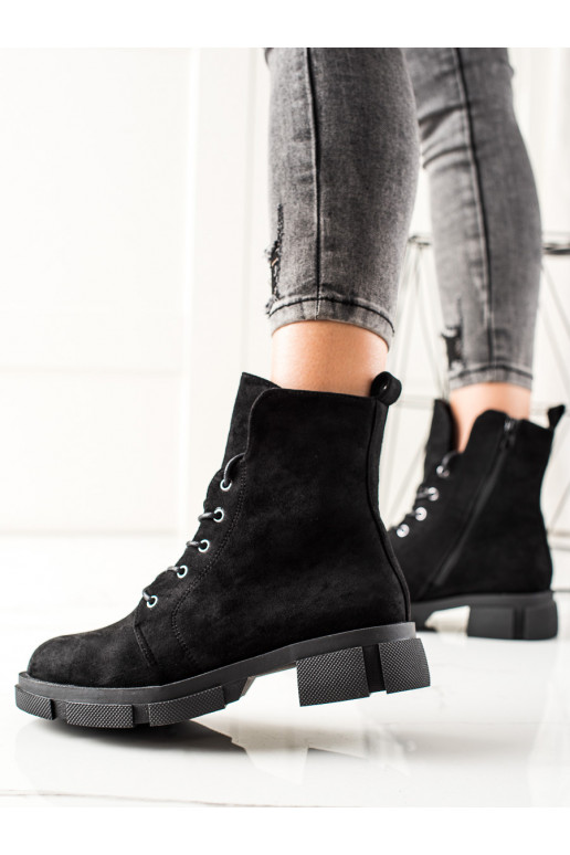 seemisnakhsed saapad