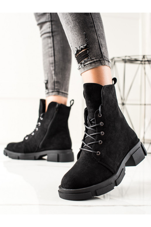 seemisnakhsed saapad