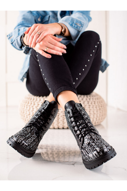 säärsaapad   Mustad