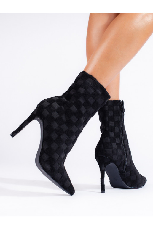   naiste saapad  Mustad