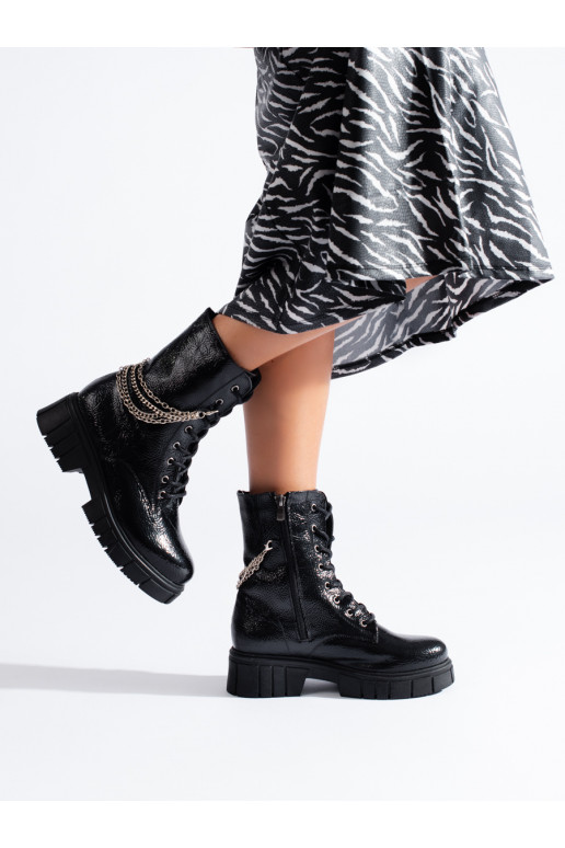 Must lumesaapad  Sokolski