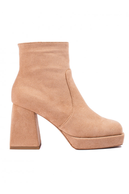 Naiste poolsaapad   Naiste poolsaapad