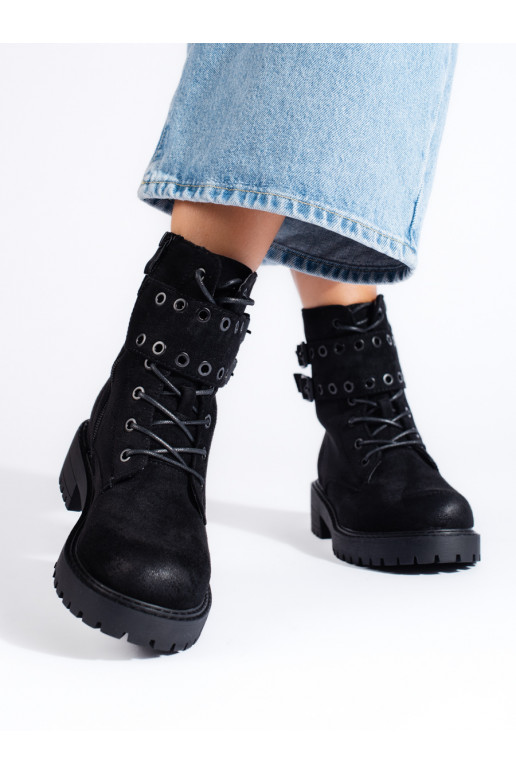 nööritavad naiste saapad 