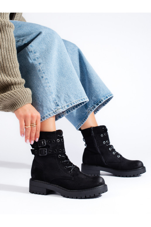 nööritavad naiste saapad 