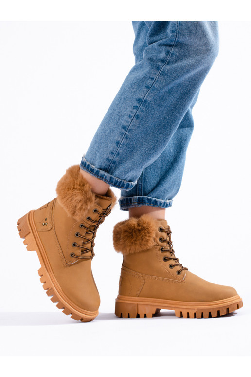 pruunid värvi naiste kingad karusnahaga