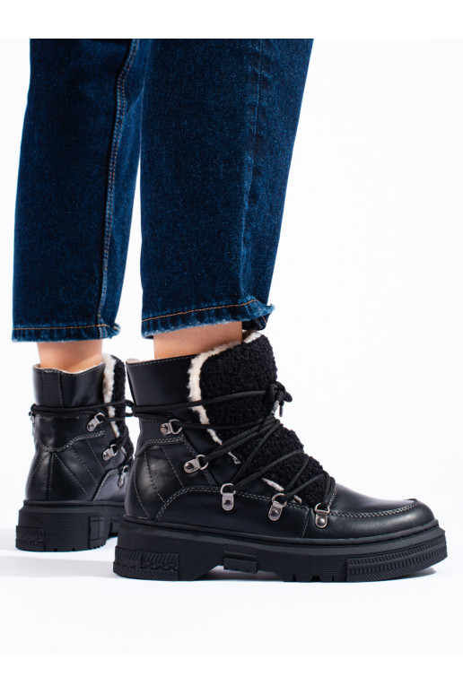 Must Naiste lumesaapad karusnahaga