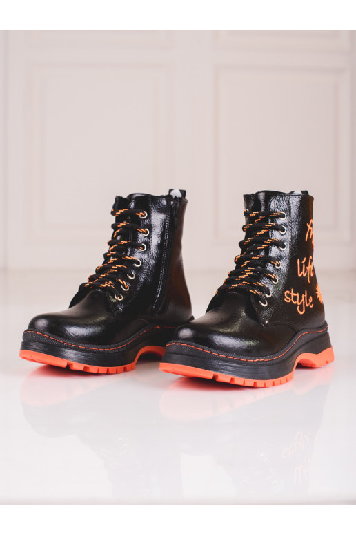 Naiste poolsaapad  Potocki Saapad Mustad