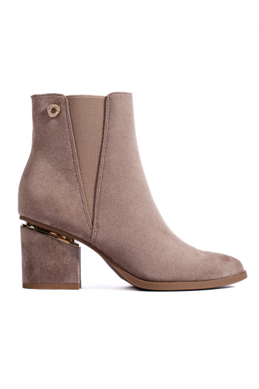 seemisnakhsed naiste saapad  