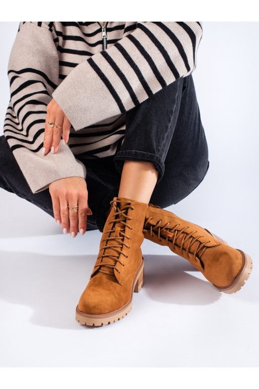 pruunid värvi  naiste saapad