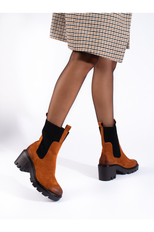 pruunid värvi  lumesaapad  Potocki