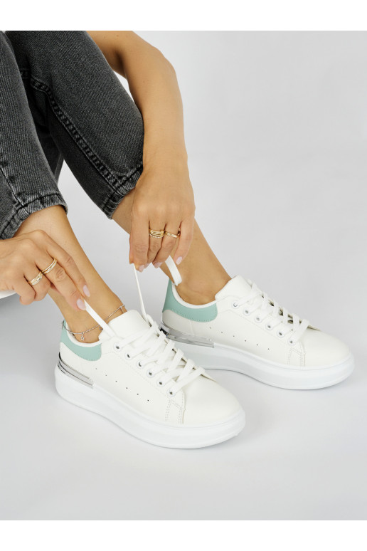 Valged klassikalise mudeli naiste tossud z m elementem