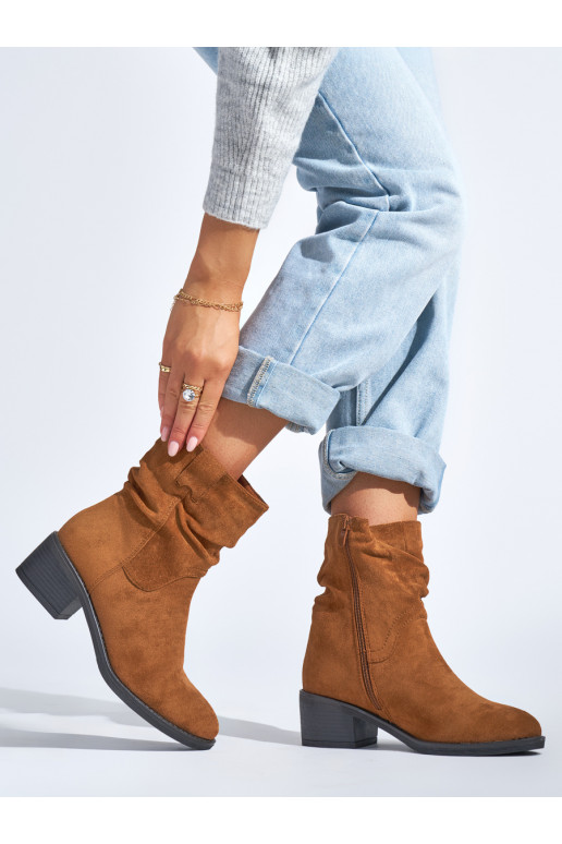 pruunid värvi naiste saapad