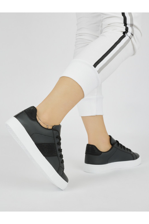 Must Naiste kingad platvormiga Must Naiste kingad platvormiga