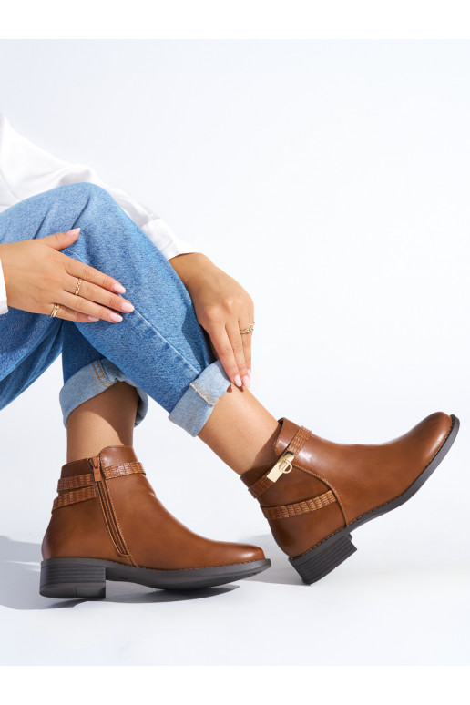 pruunid värvi naiste saapad 