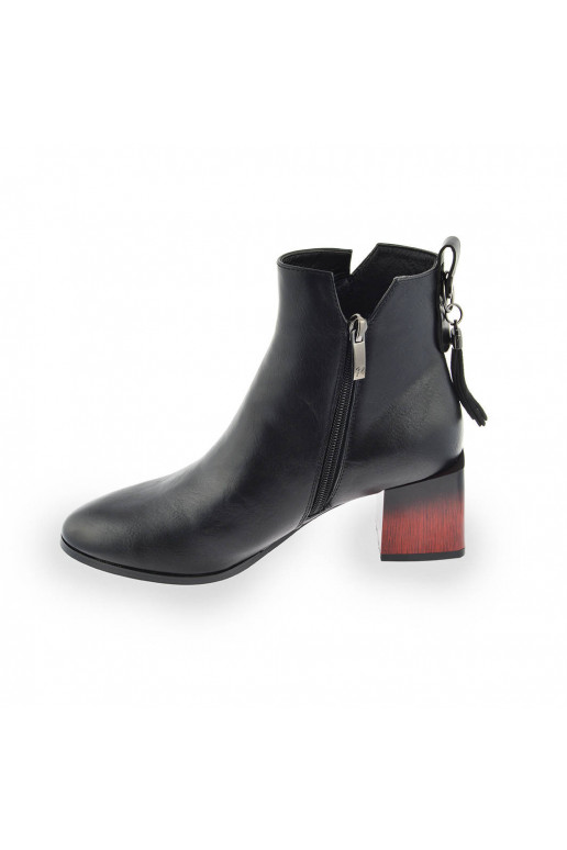 Naiste poolsaapad Cut Out mustad Jolnima Naiste poolsaapad Cut Out mustad Jolnima