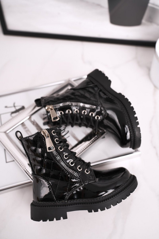 Mustad lakitud naiste saapad Mustad lakitud naiste saapad