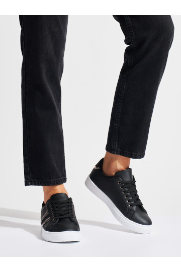 Must  naiste kingad 2