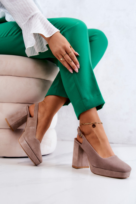 Kingad seemisnakhsed beeži värvi Kingad seemisnakhsed beeži värvi