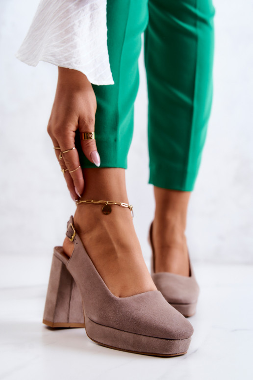 Kingad seemisnakhsed beeži värvi Kingad seemisnakhsed beeži värvi