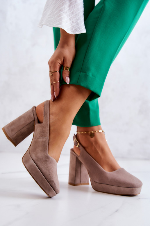 Kingad seemisnakhsed beeži värvi Kingad seemisnakhsed beeži värvi