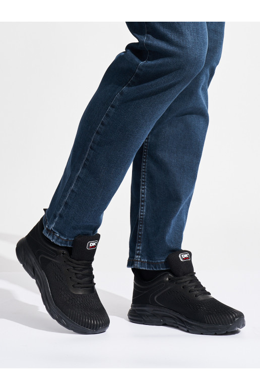  Mustad naiste kingad