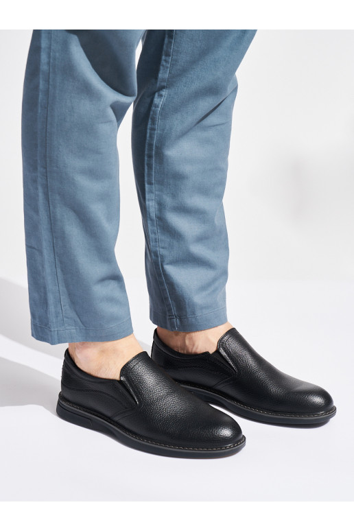 Must kingad  Must kingad