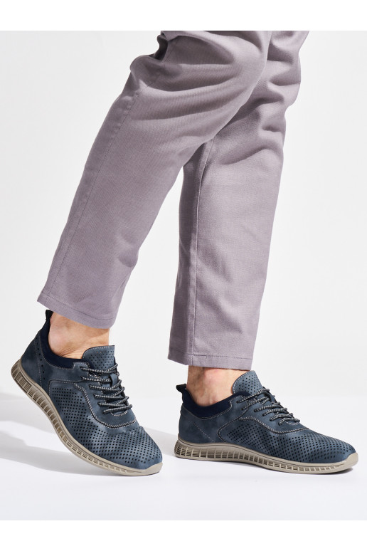   Sinist värvi kingad