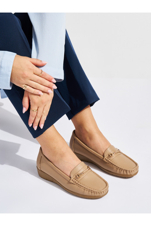 beeži värvi naiste mokassiinid ze zdobieniem