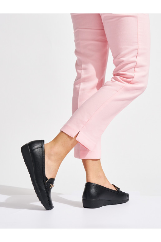 Must naiste mokassiinid ze zdobieniem