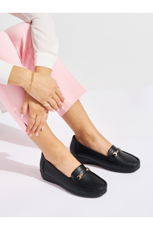 Must naiste mokassiinid ze zdobieniem