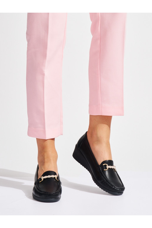 Must  mokassiinid  ze m zdobieniem