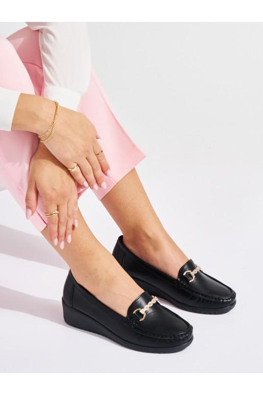 Must  mokassiinid  ze m zdobieniem