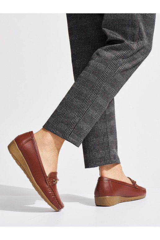 pruunid värvi naiste mokassiinid ze zdobieniem