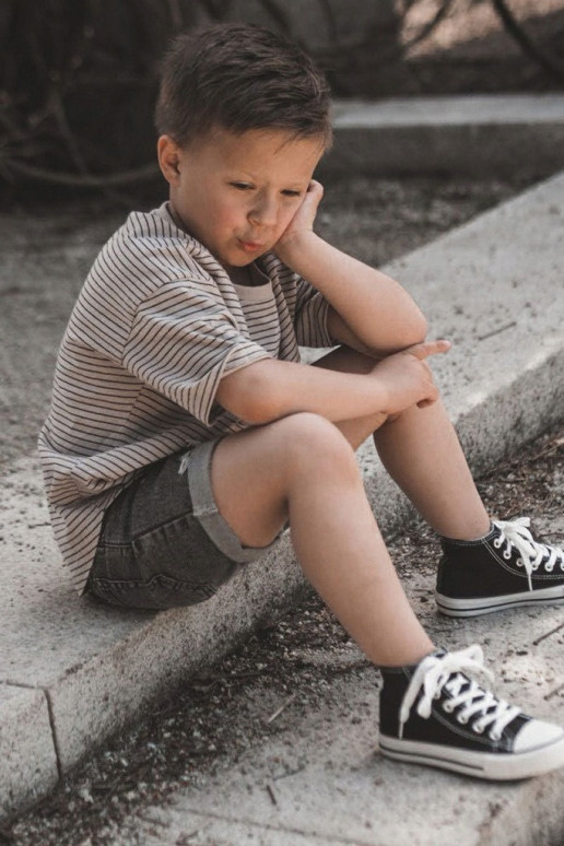 Musta tallaga lastejalatsid Musta tallaga lastejalatsid