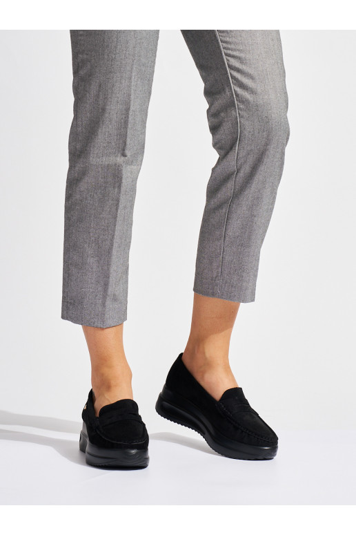 seemisnakhsed Mustad mokassiinid paksul platvormil seemisnakhsed Mustad mokassiinid paksul platvormil