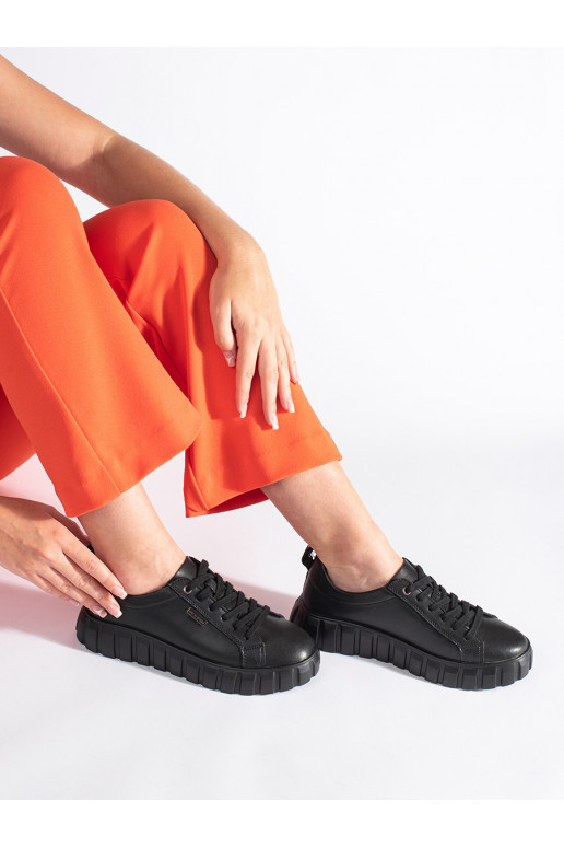 Must   pólkingad platvormiga