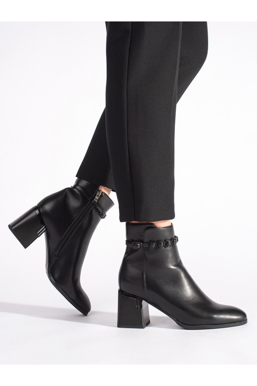 Must  naiste saapad kõrge kontsaga Must  naiste saapad kõrge kontsaga