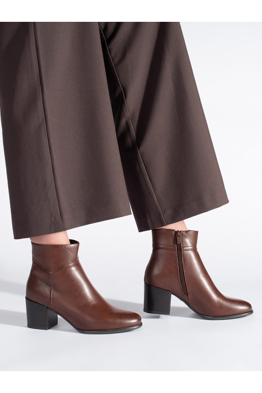 pruunid värvi  Sergio Leone