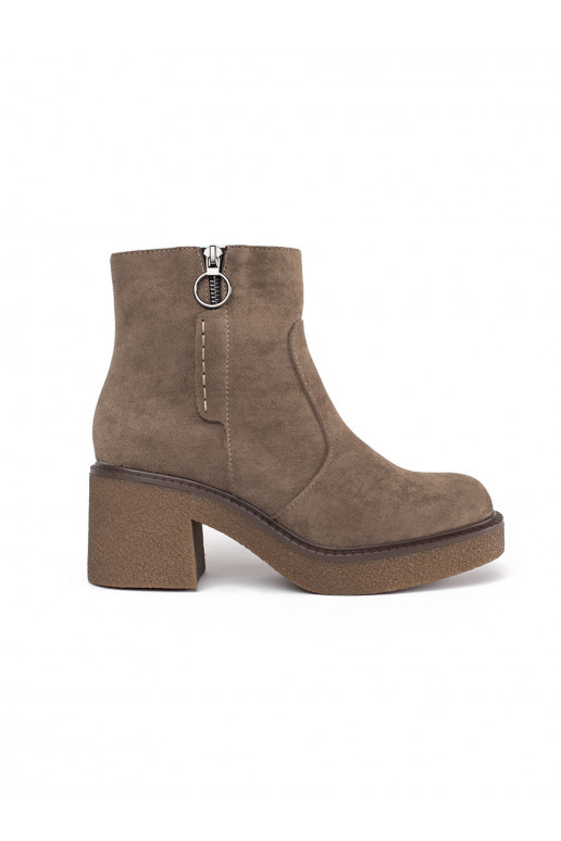 beeži värvi   Sergio Leone