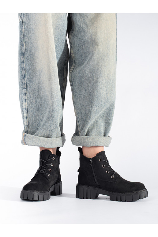 Must  lumesaapad  Sergio Leone