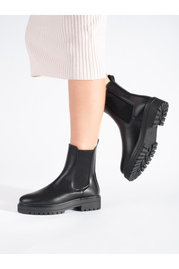 Must naiste saapad  Sergio Leone 2