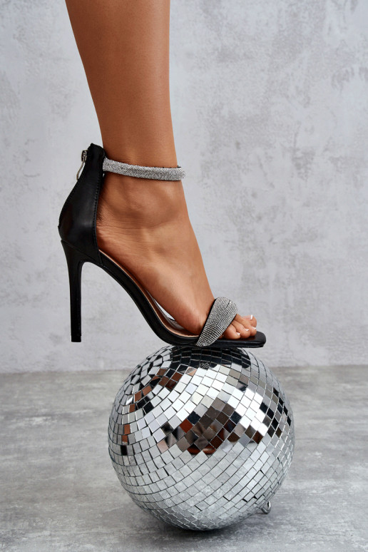 Elegantsed sandaalid kõrge jämeda kontsaga Must Patricio Elegantsed sandaalid kõrge jämeda kontsaga Must Patricio