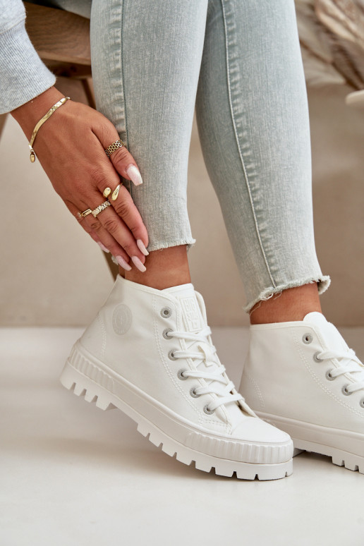 naiste saapad madala säärega  Big Star OO274009 valget värvi