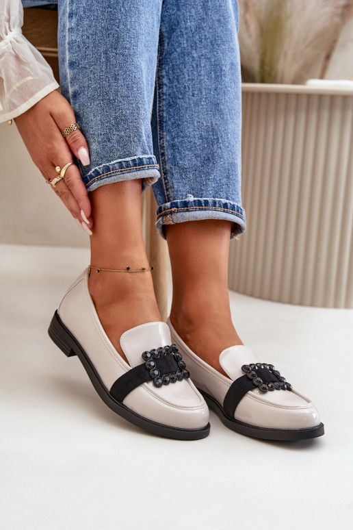 Lakitud mokassiinid  kaunistustega Halli värvi Vinceza 58389 Lakitud mokassiinid  kaunistustega Halli värvi Vinceza 58389