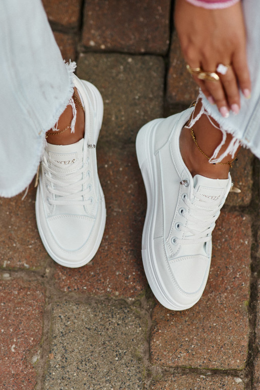 Vabaaja jalanõud spordijalatsid... Vabaaja jalanõud spordijalatsid...