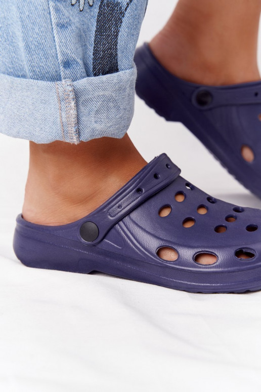 Plätud tumesinist värvi EVA