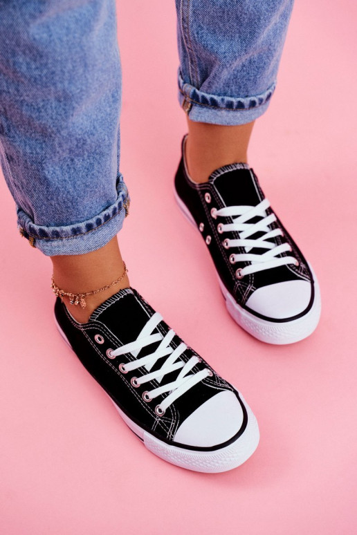 Klassikalise mudeli vabaaja jalanõud mustad