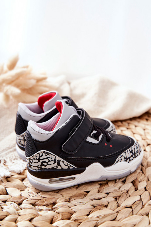 Lastejalatsid -runased Linen