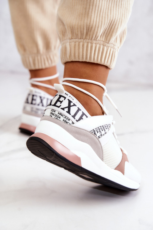 Sportliku stiiliga jalanõud Sneakers tüüpi jalanõud platvormiga valget värvi Lorey